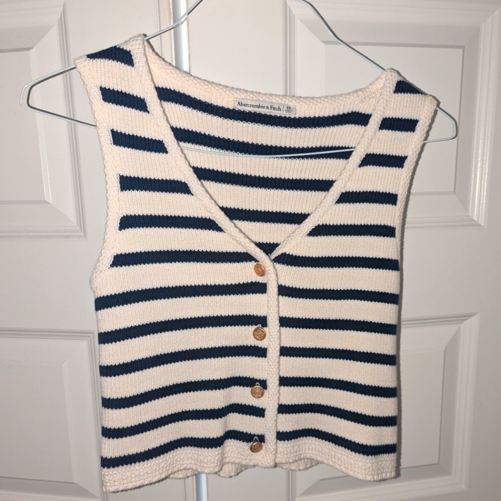 A&F Mara Button-up Sweater Vest